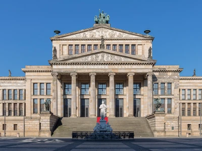 1920px-150418_Konzerthaus_Berlin.jpg